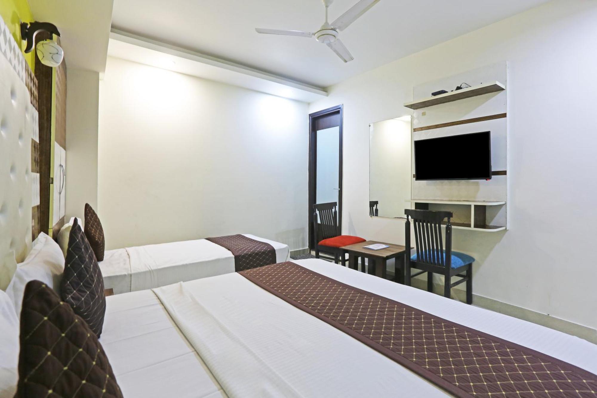 Hotel Star Inn-Near Delhi Airport New Delhi Extérieur photo